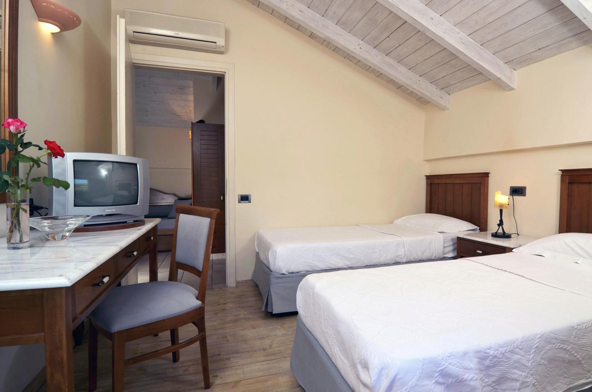 Harmony Hotel Apartments Selianitika Exterior photo